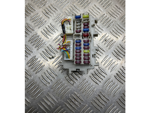 Pojistková skříňka 1052918, J0285 Nissan Navara D40 2013