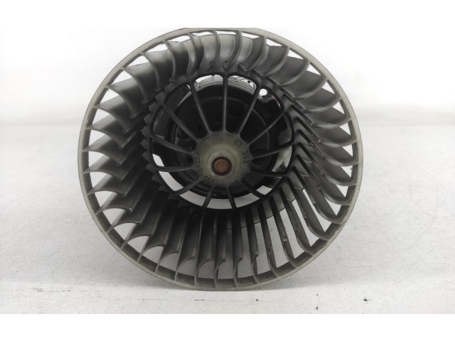 Вентилятор печки       BMW X3 E83