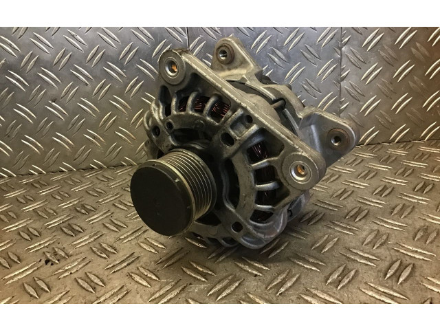 Генератор 231002949R Dacia Sandero