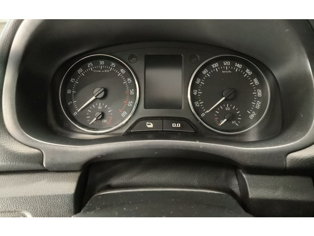 Geschwindigkeitsmesser Cockpit 5J0920841D Skoda Fabia Mk2 (5J)