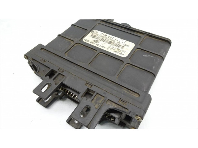 Блок управления коробкой передач 01M927733LT, 01M 927 733 LT   Volkswagen Golf IV