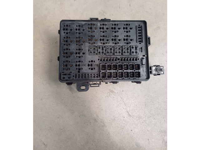 Блок предохранителей  7154763030   Maserati Levante    