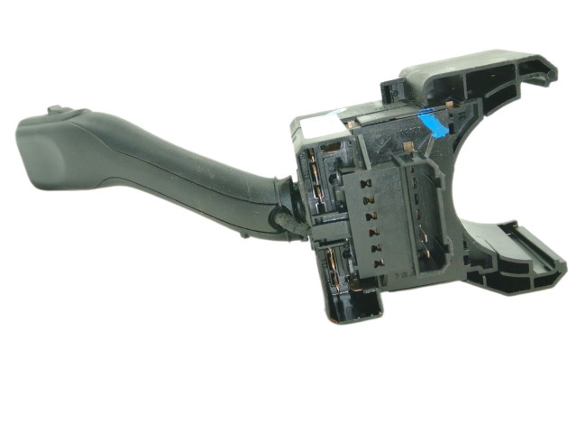 Vstřikovací lišta 4B0953503E, 4B0953503 Seat Toledo II (1M) BCB