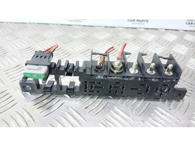 Pojistková skříňka 8L0941822 Audi A3 S3 8L 1998