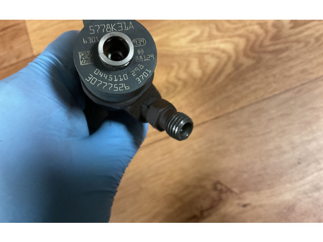 Форсунка 30777526, 5778K31A    Volvo V70  D5244T5 