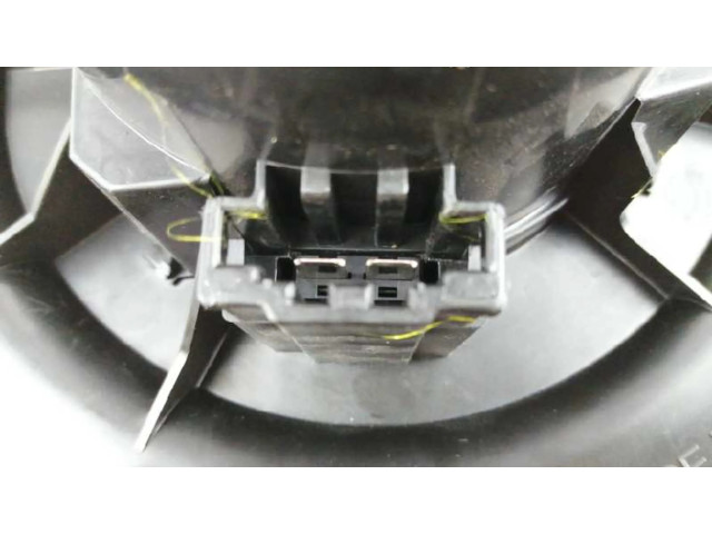 Вентилятор печки 6R1819015A Audi A1