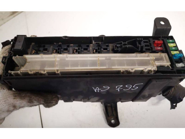 Блок предохранителей Lexus IS 220D-250-350