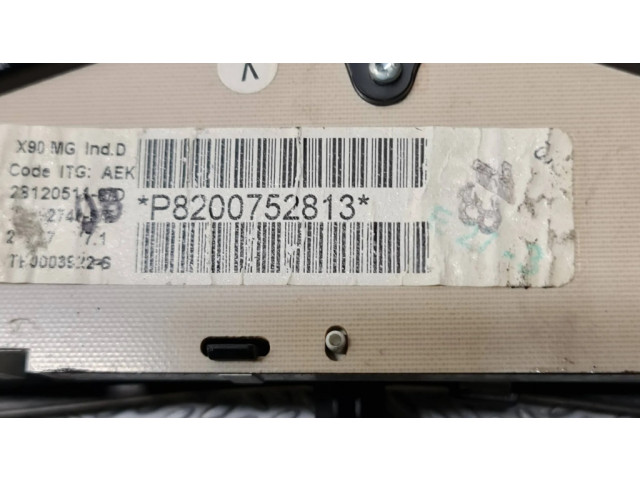 Панель приборов P8200752813 Dacia Logan I