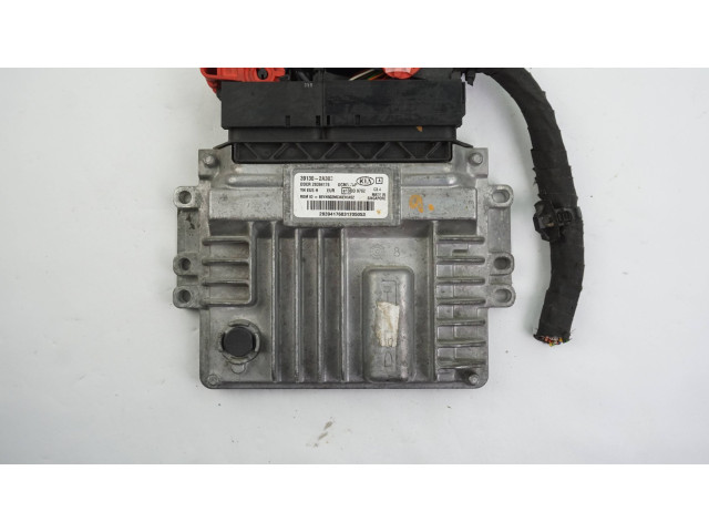 Řídící jednotka 391302A303   KIA Venga 2011