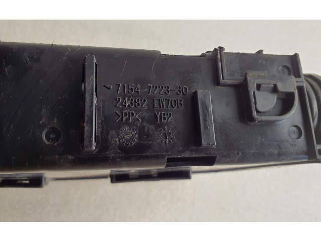 Блок предохранителей  7154722330, 24382   Nissan Juke I F15    