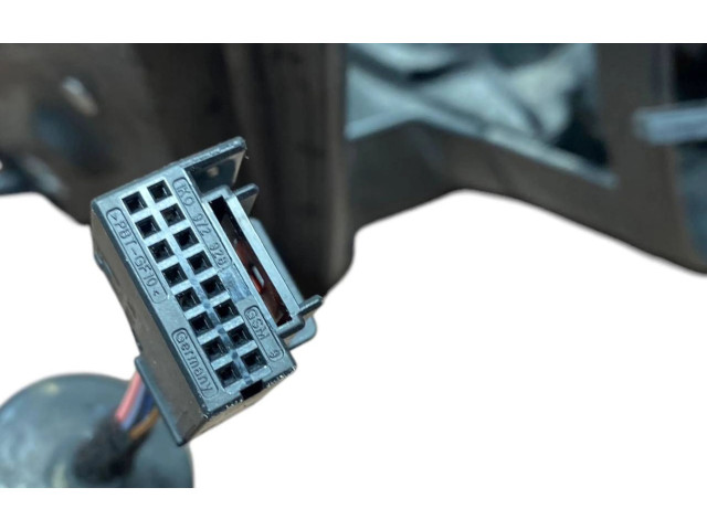 Зеркало электрическое        Skoda Scala   -  года   