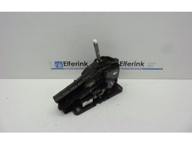 Селектор переключения передач 31437769    Volvo S90, V90  D4204T14 