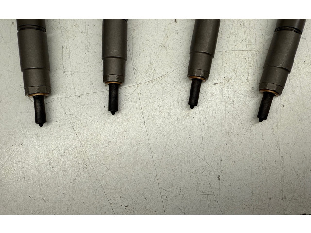 Форсунка 03L130277, 03L130277    Audi A6 S6 C6 4F  CAHA 