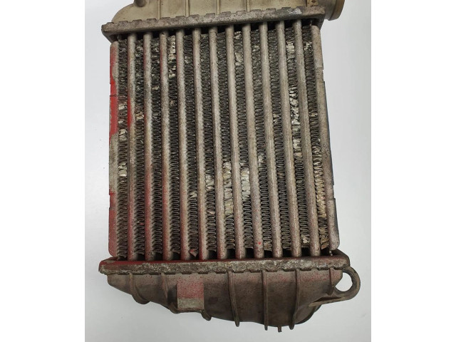 Интеркулер  8N0145803A   Audi TT Mk1 