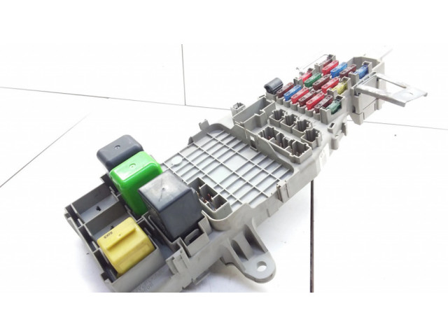 Блок предохранителей 3820ASN7G105 Rover 600