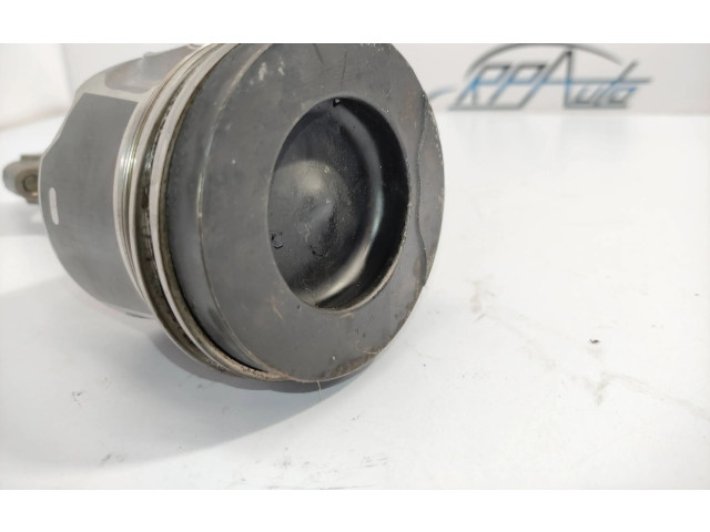 Píst 82L175, F052 Volvo XC60