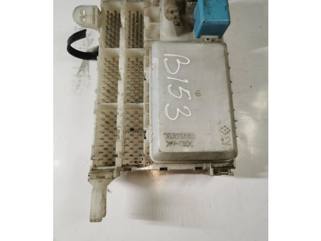 Pojistková skříňka Mm719, PPT30 Toyota Hilux (AN10, AN20, AN30) 2006