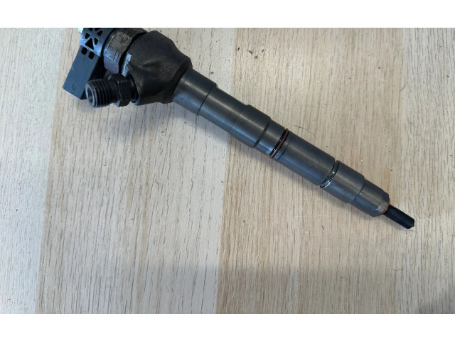 Vstřikovač 04L130277E Audi A3 S3 8V