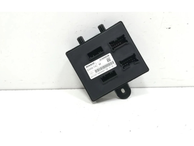 Блок управления двигателя 231A09653R   Renault Clio I