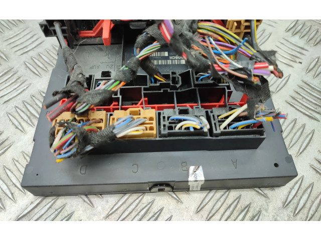 Блок предохранителей 8P0907279F Audi A3 S3 A3 Sportback 8P