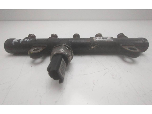 Топливная рампа 9681649580   Peugeot Expert  