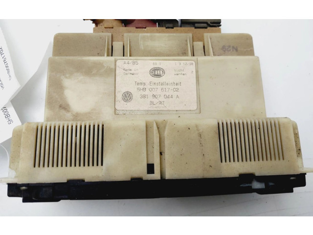 Блок управления климат-контролем 5HB00761702   Volkswagen PASSAT