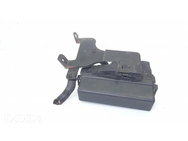 Блок предохранителей  7154713830, 24382EG002   Nissan Juke I F15    