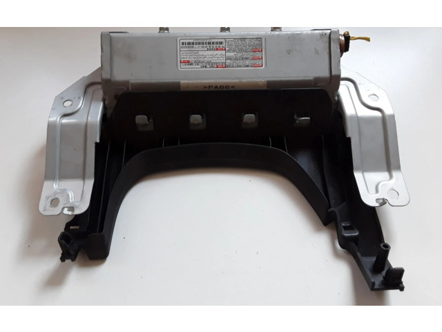 Подушка безопасности для колен 7030A241 Mitsubishi ASX