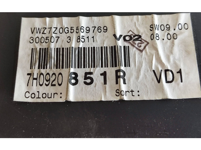 Přístrojová deska Volkswagen Transporter - Caravelle T5 2009 7H0920851R, VWZ7Z0G5569769