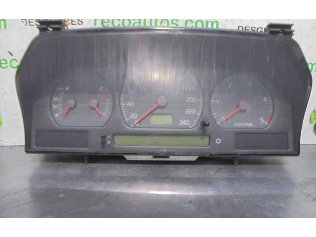 Přístrojová deska  Volvo S70  V70  V70 XC 2000 9451530, 9168144  