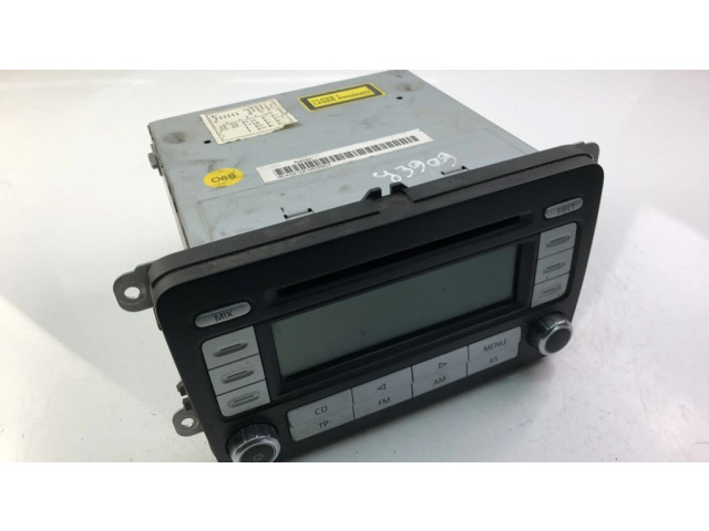 Радио/ проигрыватель CD/DVD / навигация