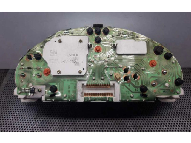 Панель приборов    Opel Tigra A       