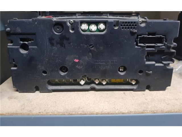 Панель приборов 5392324740 Volkswagen Golf III