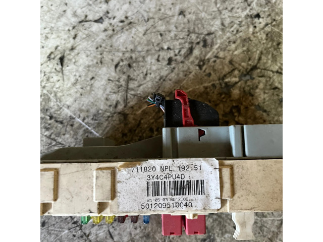 Pojistková skříňka 46778898 Fiat Stilo 2003