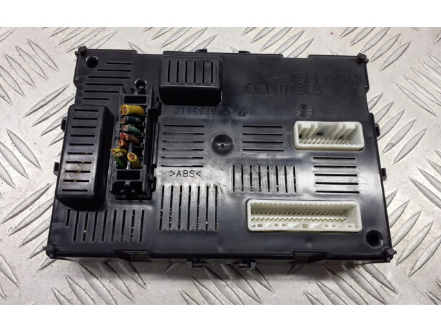 Pojistková skříňka 284B29U00A Nissan Note (E11)