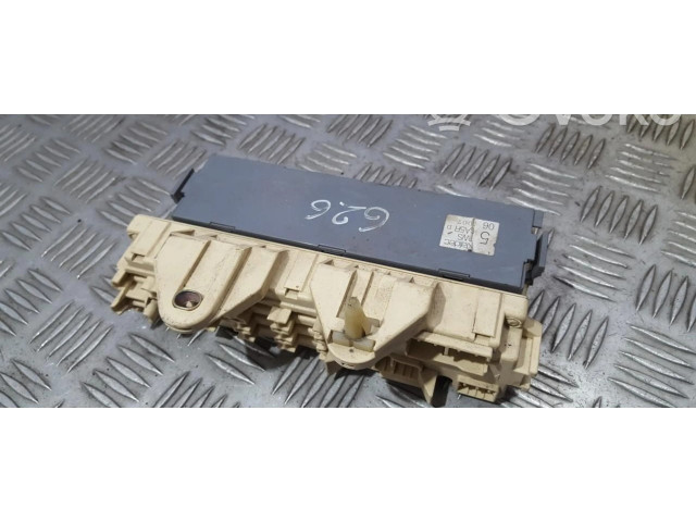 Блок предохранителей     Mazda 626    