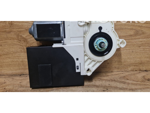 Руль Volvo XC90  2003-2006 года 30723428, B-20      