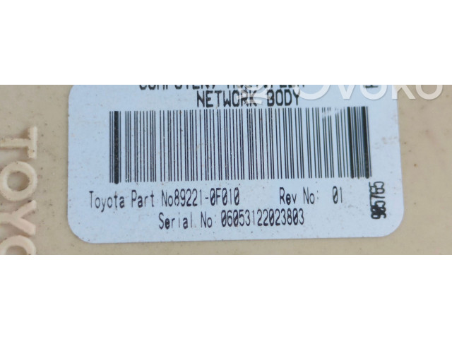 Pojistková skříňka 892210F010 Toyota Corolla E120 E130 2004