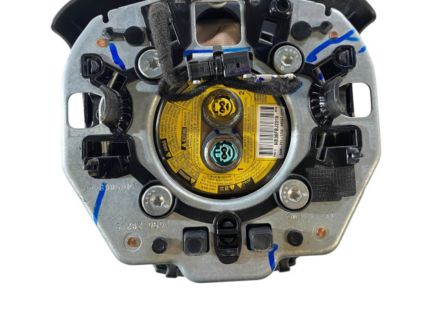 Подушка безопасности водителя P1WE131X9AH   Jeep Grand Cherokee