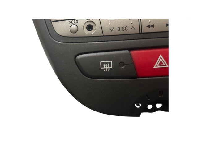 Поршень Радио/ проигрыватель CD/DVD / навигация  861200H010, W53811  Peugeot 107  