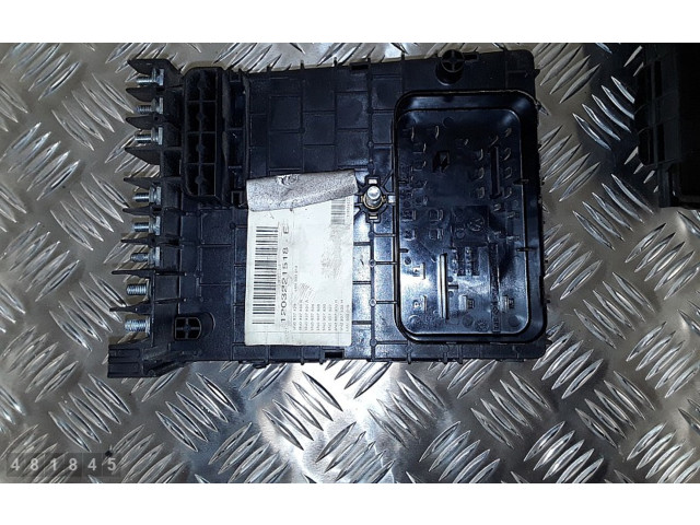 Pojistková skříňka 3C0937125A Volkswagen Tiguan 2012