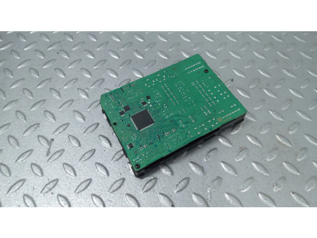 Блок предохранителей 284B64435R   Dacia Sandero    