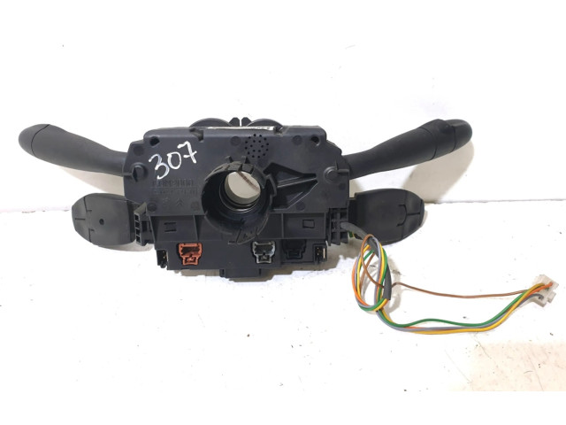 Pojistková skříňka Ручка поворотов/ фонарей 96605599XT Peugeot 307 2005