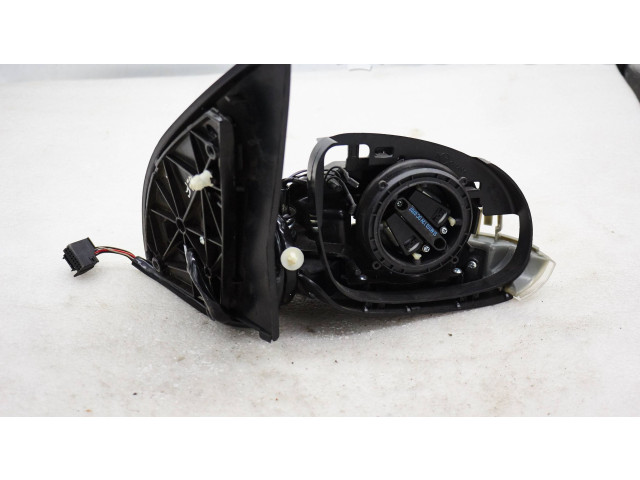 Зеркало электрическое Volkswagen Jetta V 2005 - 2010 года