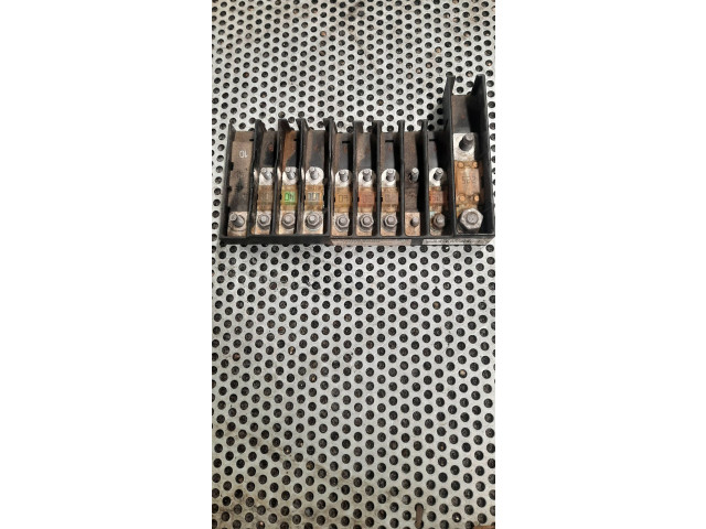 Pojistková skříňka 7E6970187J Volkswagen Transporter - Caravelle T5 2011