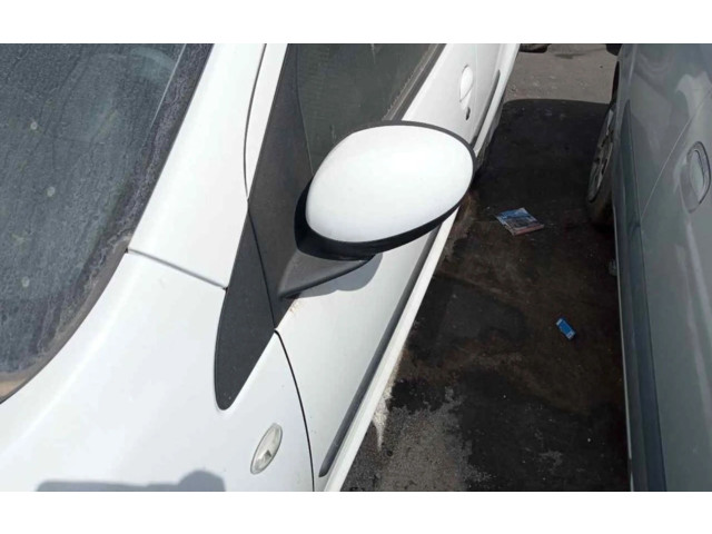 Зеркало электрическое Peugeot 107 2005 - 2014 года