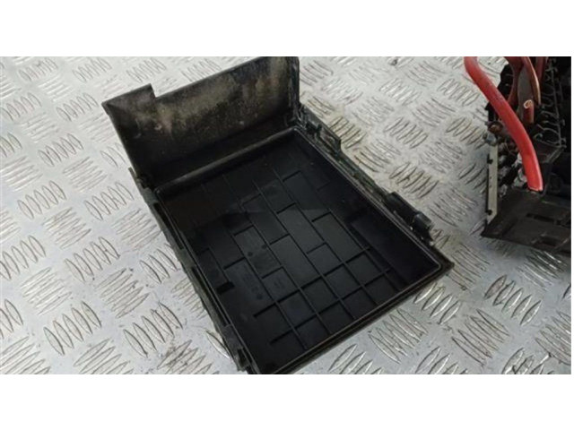   Pojistková skříňka CFF   Audi A3 S3 A3 Sportback 8P 2011