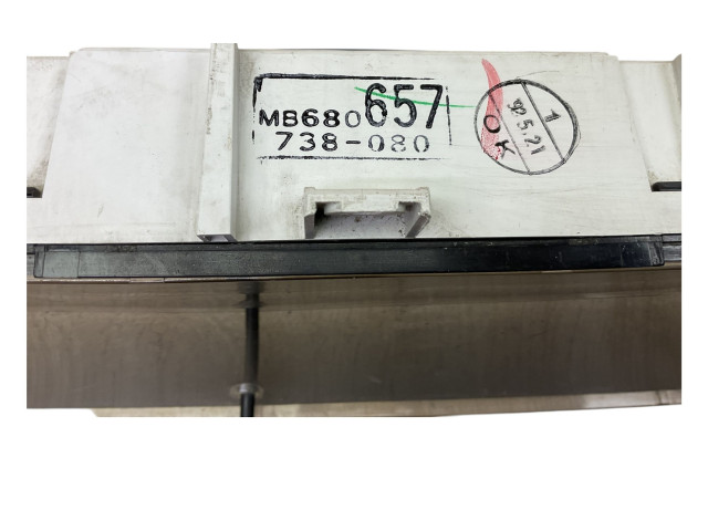 Přístrojová deska Mitsubishi Lancer 1997 MB680657, 738080