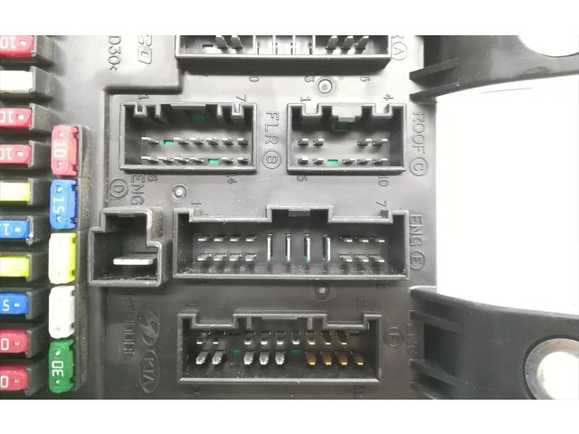 Блок предохранителей 91950-1G010   KIA Rio    