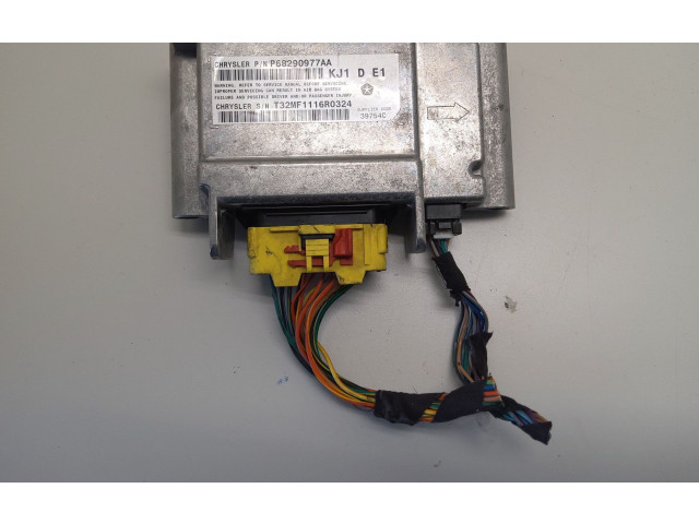 Блок подушек безопасности P68290977AA, P68290977AA   Jeep Cherokee III KJ